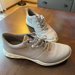 Ecco women golf shoes size 40